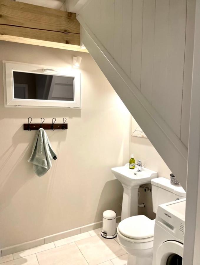 Cosy Camon Bolt-Hole Apartment Exterior foto