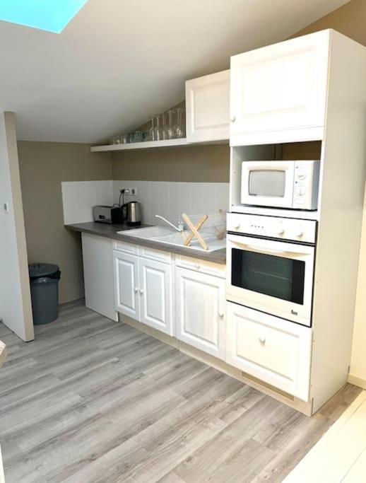 Cosy Camon Bolt-Hole Apartment Exterior foto